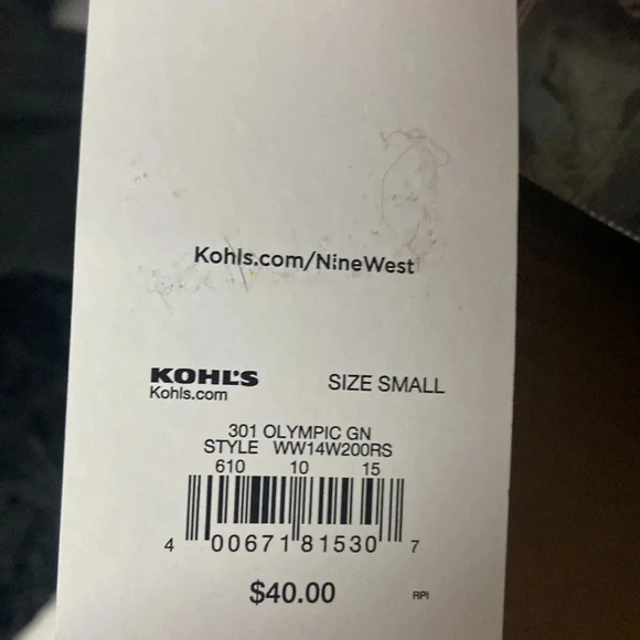 NWT Nine West blouse green ruffles buttons feminine small St Patrick’s day top - Picture 6 of 8